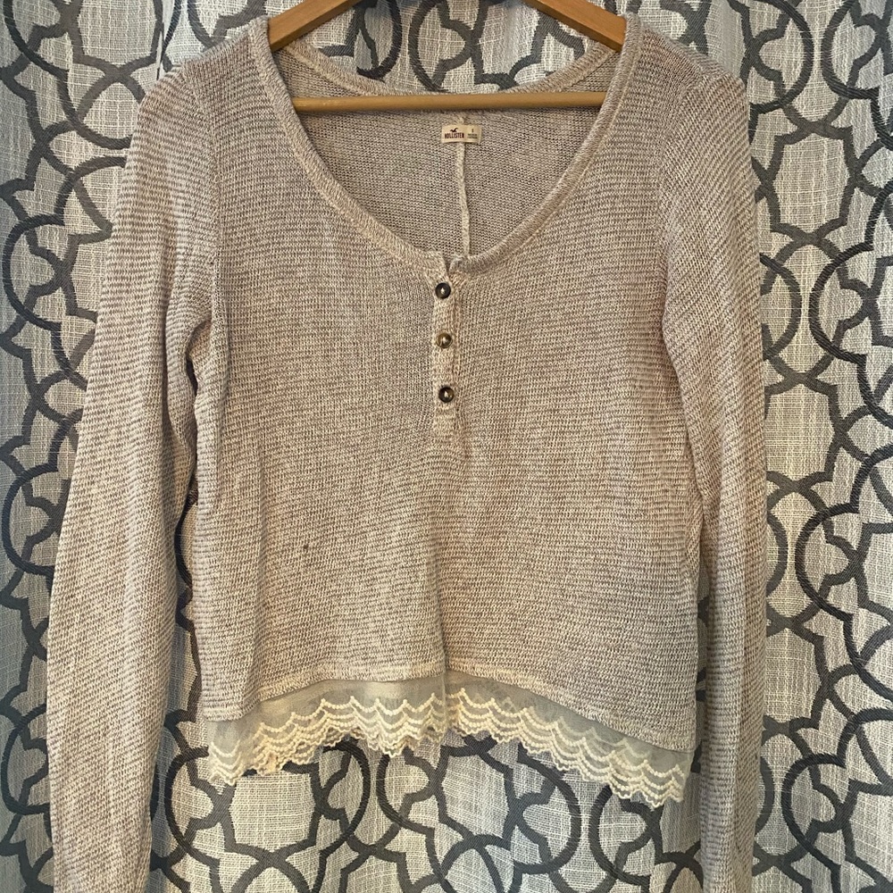 Light sweater, lace bottom.